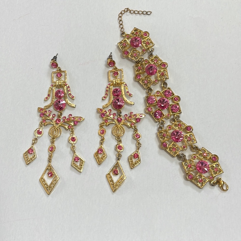 Earrings and bracelet